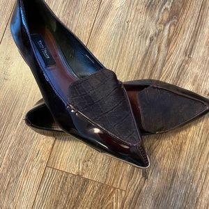 White House Black Market Scarlett Flats, Size 7